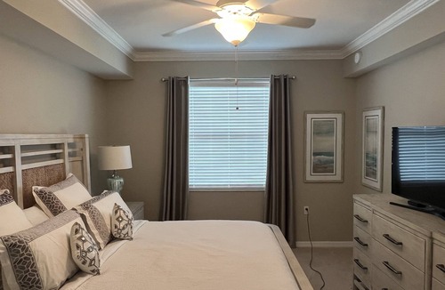 Naples Resort | Stunning condo in beautiful TPC golf resort with large pool, spa and fitness