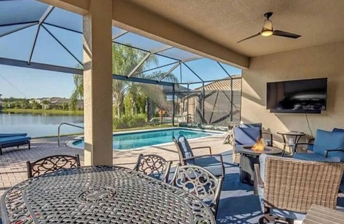 Arborwood House | Stunning Executive Home in Gated Community