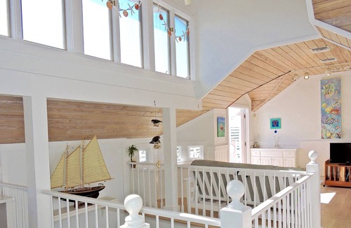 Seaside Cottage | STUNNING GULF VIEWS FROM TOWER, ACROSS FROM BEACH IN SEASIDE! Play Therapy