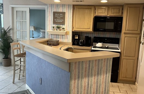 Palmetto Dunes Condo | Stunning Oceanfront Villamare-Last Minute Deal for Aug 8-15!