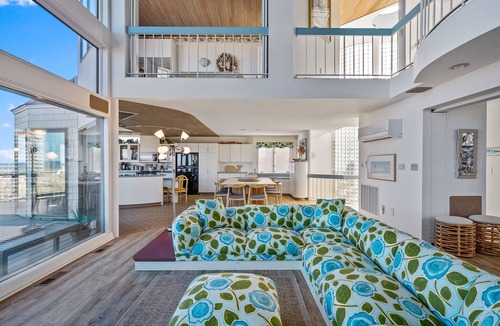North Beach House | Stunning Oceanfront Home on Quiet Lane with Bay and Ocean Views. Hot tub!