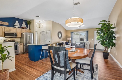De La Vista House | Stunning sunsets, wildlife views & golf cart included for Villages lifestyle