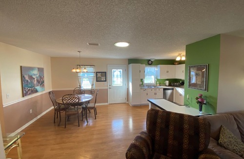 Silver Lake House | Stunning View - Villages Golf Course Front Home near Spanish Springs Town Square