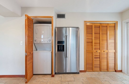 Twin Lakes House | Stunning Waterfront Oasis in Key Largo 3bed/2bath, pool, and dock