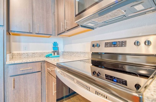 Gainesville Apartment | Stylish 1BR Apartment Ideal for Medical & University Visitors