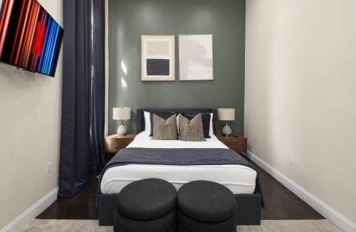 East Harlem Apartment | Stylish 3BR Designer Home in NYC