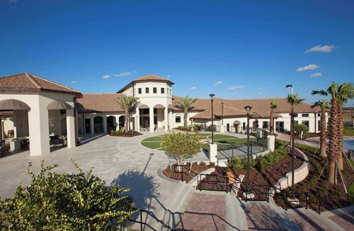 Four Corners Cottage | Stylish 5BR Home With Themed Bedrooms