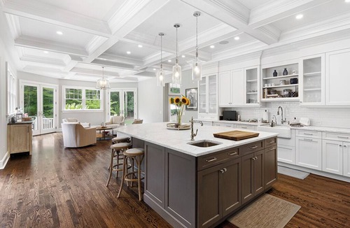 Amagansett North House | Stylish & Elegant Amagansett Getaway - Private, Light-Filled, Minutes to Beach