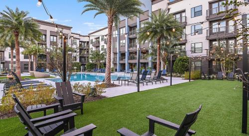 Deerwood Apartment | Stylish Lux Haven Southside Pool Mayo Clinic Beach