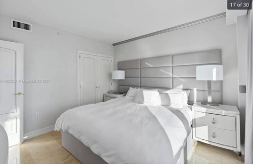 South of Fifth Hotel | Stylish Miami Beach Condo Oceanfront Hilton Pool Gym WiFi