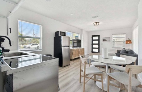 Treasure Island Apartment | Stylish Treasure Island Getaway - Unit 8