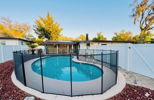Altamonte Springs House | Summer Escape .Heated Pool + Game Room & Sleeps 10
