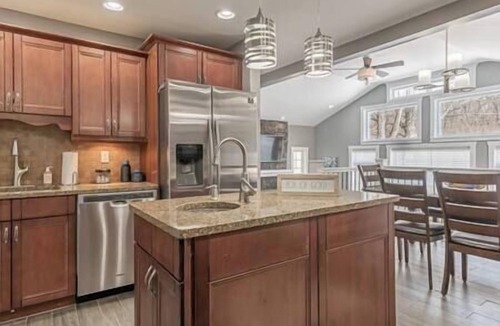 Walker Valley House | Summer Retreat 8BR on 6 Acres of Land