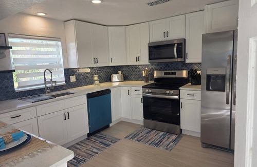 Punta Gorda House | Summmer prices 1 level 2/2 direct Harbor access Pets OK