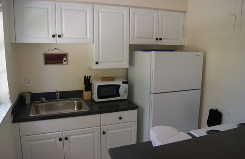 Caloosahatchee Apartment | Sun, beach, and great savings –discover amazing discounts on dream destinations!