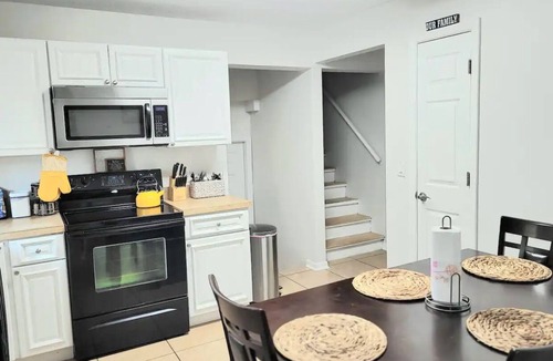 Seffner Community Alliance House | Sun Family Fun! Pool, Firepit, Gameroom Tampa area