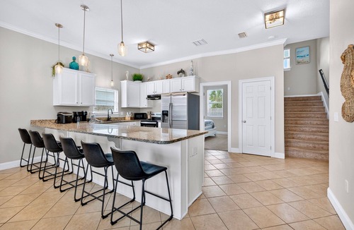 Crystal Beach House | Sun-Kissed – Steps to Beach! Sleeps 22, Heated Pool, FREE Golf Cart & Game Room