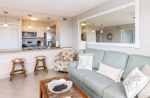 Tavernier Condo | Sunbeam Dream 2BR Oceanfront Condo in Florida Keys