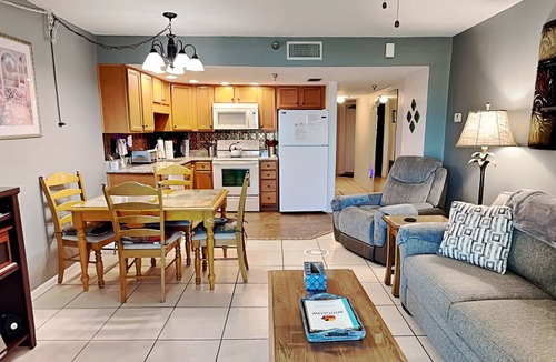 Daytona Beach Shores Condo | Sunglow Resort 305 by Distinctive Beach Rentals
