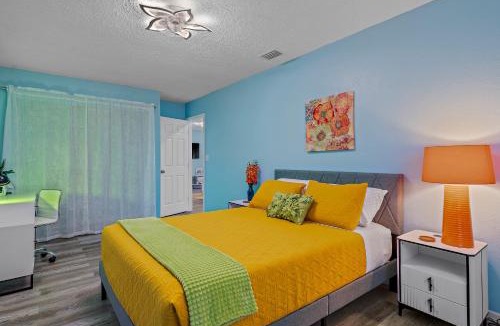 Pinellas Park House | Sunny Days and Starry Nights