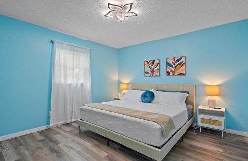 Pinellas Park House | Sunny Days and Starry Nights