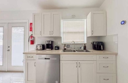 Boynton Beach House | Sunny Escape - Close to Everything