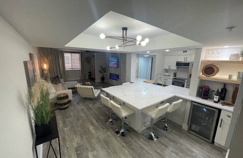 Hypoluxo Apartment | "Sunny Florida Oasis"