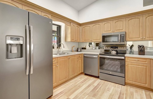 Willoughby Acres House | Sunny Pool Retreat, Pet-Friendly Near Beaches