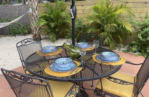 Arlington Park House | Sunny Sarasota with easy access to Lido and Siesta Beaches and downtown Sarasota