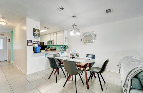 Fort Bay Condo | Sunny Seaside Townhouse - Your Perfect Summer Escape