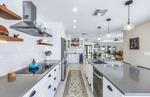 Vanderbilt Beach House | Sunny Side! – Southern Exposure - Heated Saltwater Pool! Walk to Beach!
