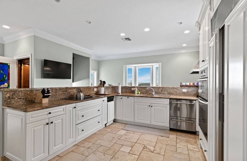 Crescent Beach House | Sunrise at the Beach Luxury Oceanfront Escape