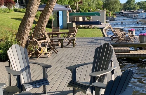 Castile Cottage | Sunset Cottage on Silver Lake