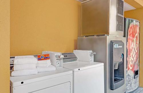 Hodgmans Daytona Hotel | Sunset Inn Daytona Beach