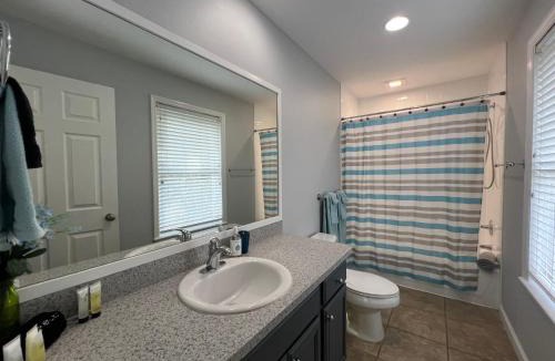Gainesville House | Sunset Oasis - Beautiful 3BR with Serene Backyard near UF Stadium!