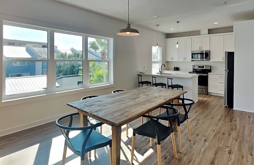 Gulf Lagoon Beach House | Sunset On Snapper C - Perfect for Groups w/Two Private Pools + Game Rooms