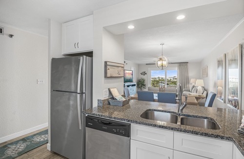 Holiday Isle Condo | Sunset Views, Fireworks & Beach Fun! Islander 415 “Emerald Sunset Retreat”
