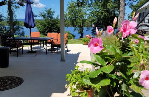 Broadalbin House | Sunsets on the Great Sacandaga Lake Rentals