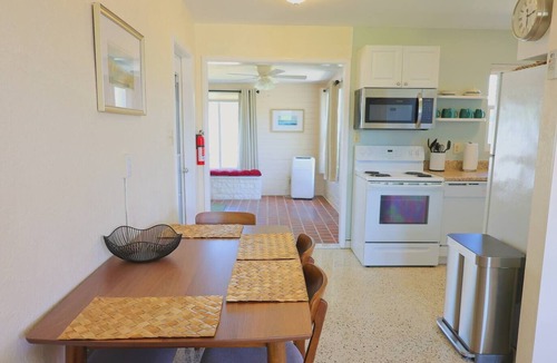 Daytona Beach House | Sunshine on La Paloma! Charming Beachside 2-bedroom house in Daytona Beach!