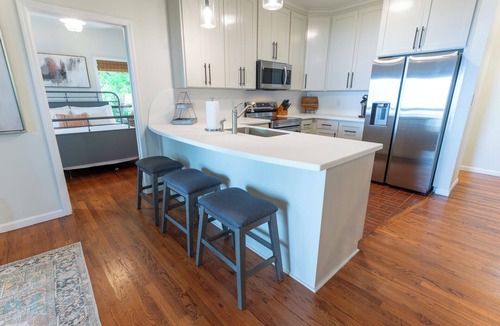 Magnolia Bluffs House | Sunshine & Savings 20% OFF! Bayfront, Dog Friendly, Sleeps up to 8