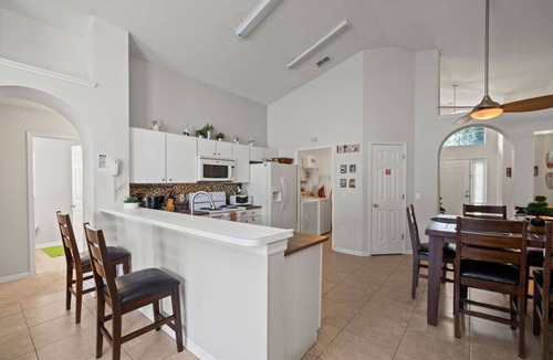 Eagle Pointe South House | Sunshine Serenity Villa