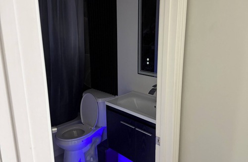 Temple Crest Apartment | Super Apartmento El Paraiso Bush Garden