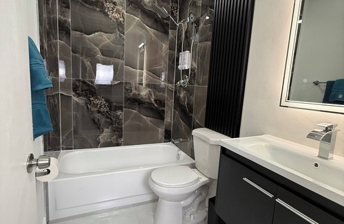 Temple Crest Apartment | Super Apartmento El Paraiso Bush Garden