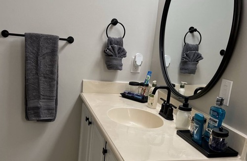 Traditions Condo | Super Cute Modern 2 Bedroom/2 Bath Condo with Pool Access