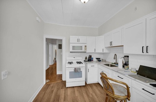McGinley Square Apartment | Superb 5-bedroom apartment with AC in vibrant Jersey City