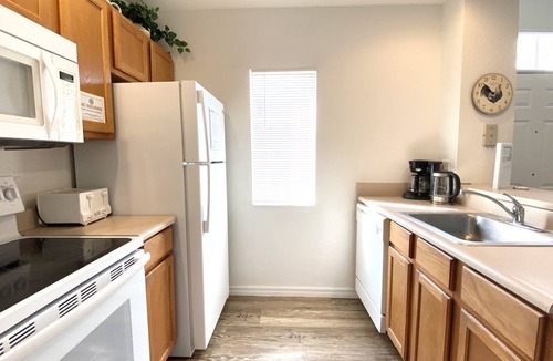 Historic Downtown Kissimmee House | Superb Value Resort Townhome Near Shopping