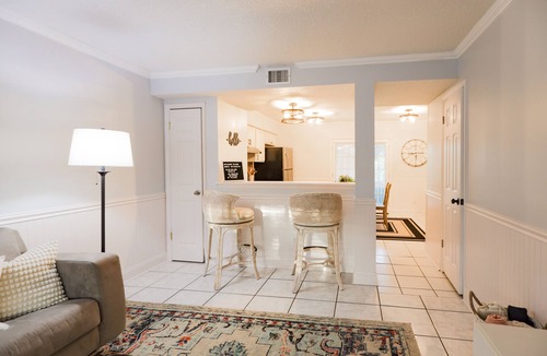 Butler Beach House | Sweet little retreat within a few minutes walk to the beach!