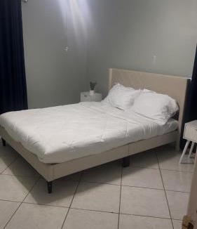 Town N County Park Villa | Sweet villa santa monica