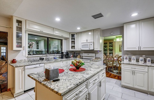 Limona Improvement House | Tampa Area Home w/Indoor Pool, Families Welcome!