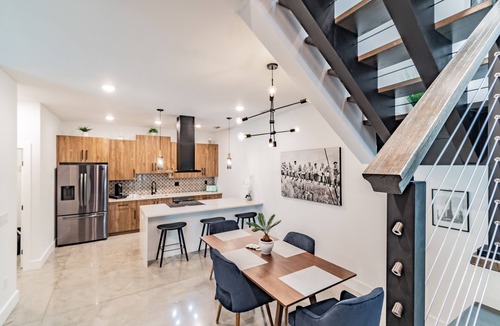 Tampa Heights House | Tampa's LuxuryVIP Rooftop Townhome